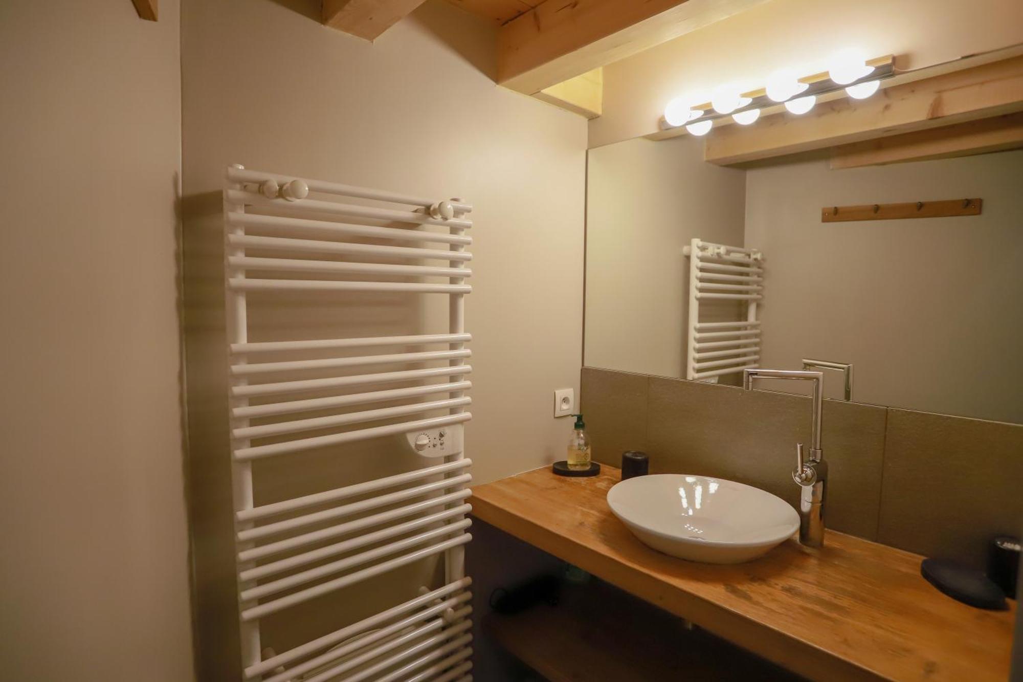 Nid Douillet Bed & Breakfast Анси Екстериор снимка