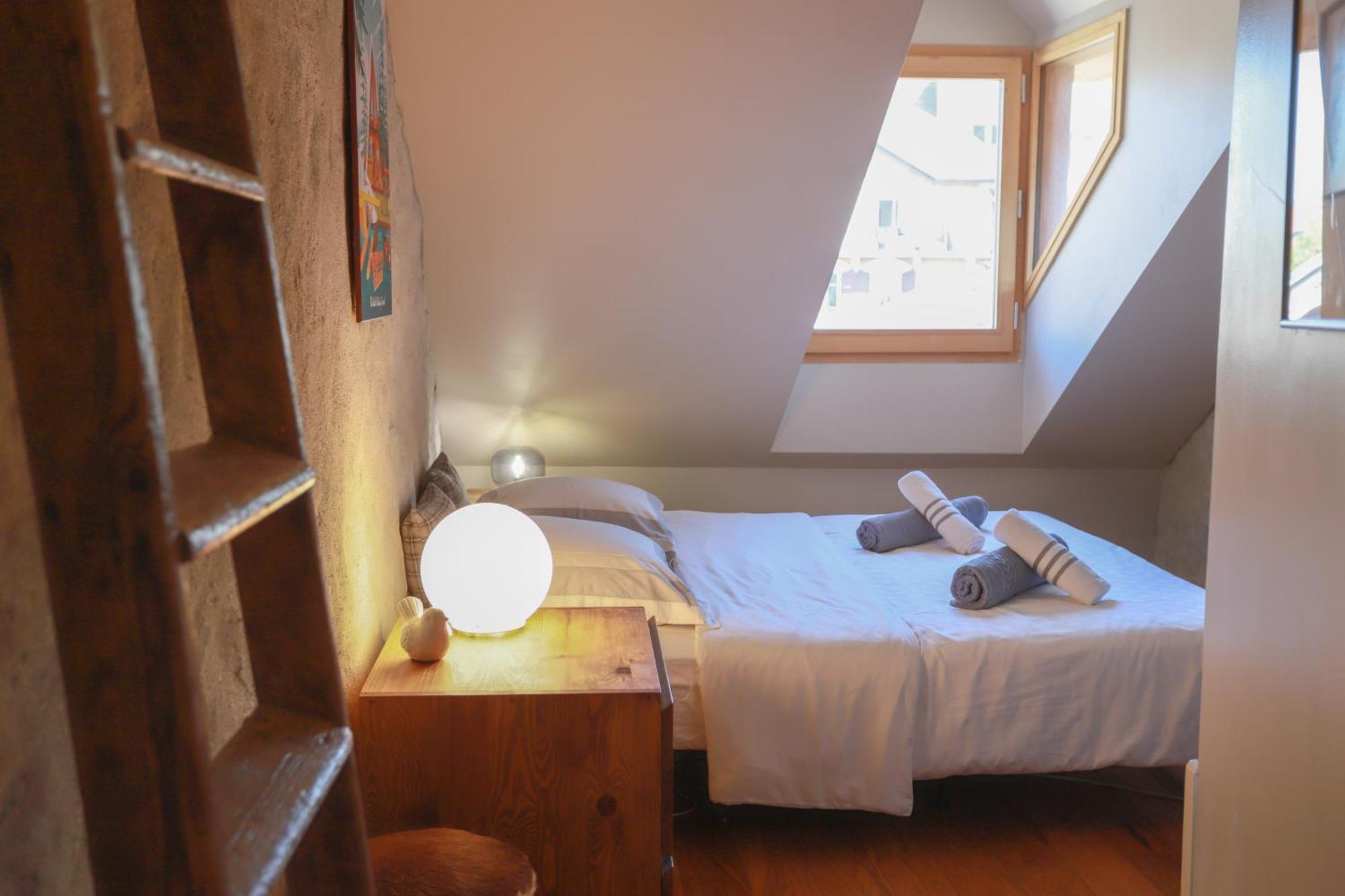 Nid Douillet Bed & Breakfast Анси Екстериор снимка